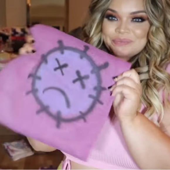 Trisha’s SADBOY 2005 Merch Sweatpants NWT - Picture 4 of 5